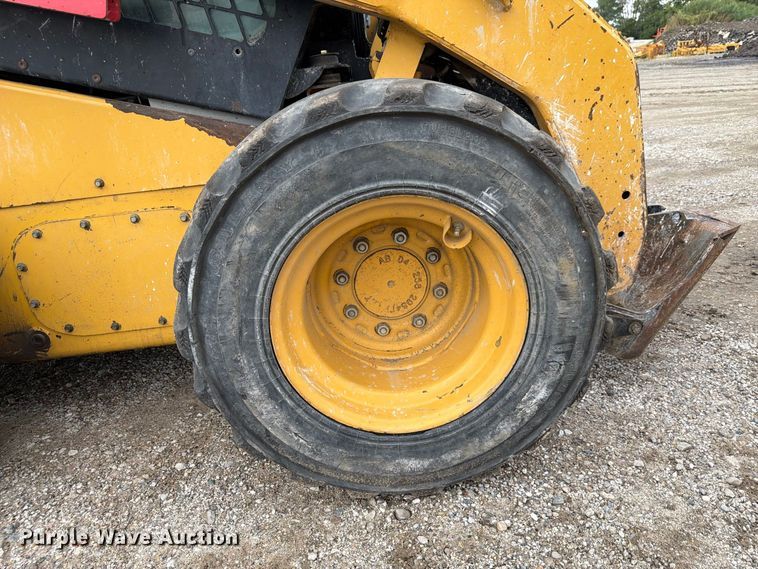 image for item FP3089 2011 Caterpillar 246C skid steer loader