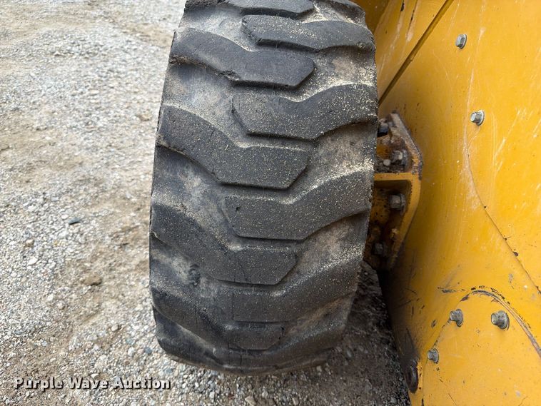 image for item FP3089 2011 Caterpillar 246C skid steer loader