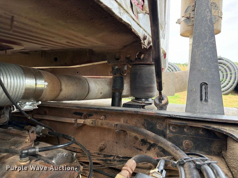 image for item FP3090 2006 Mack CHN613 dump truck