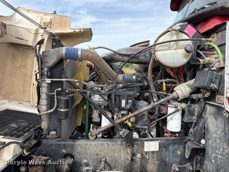 image for item FP3090 2006 Mack CHN613 dump truck