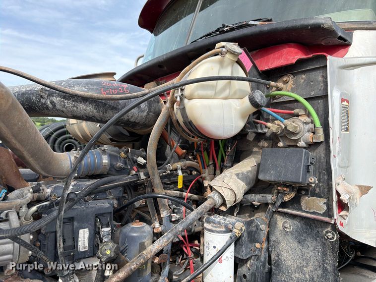 image for item FP3090 2006 Mack CHN613 dump truck