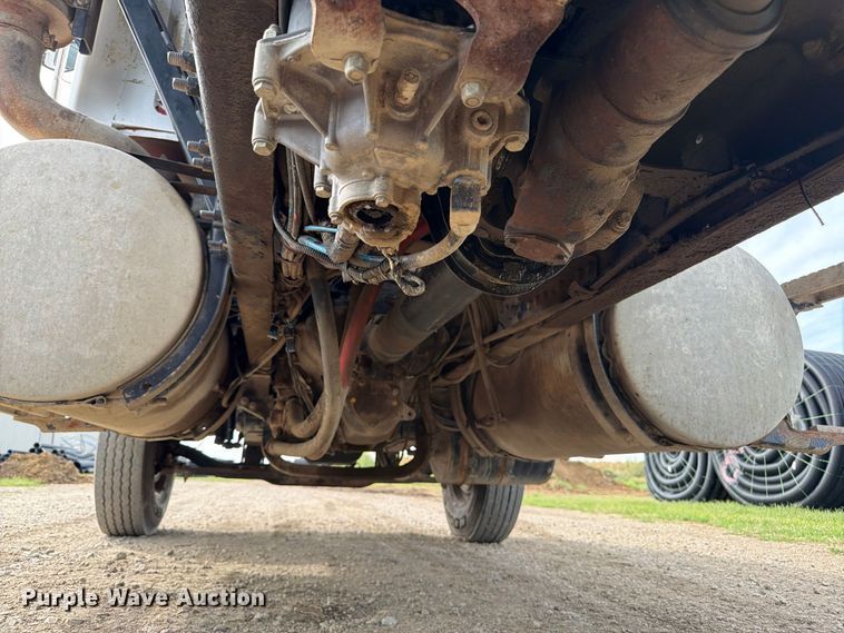 image for item FP3090 2006 Mack CHN613 dump truck