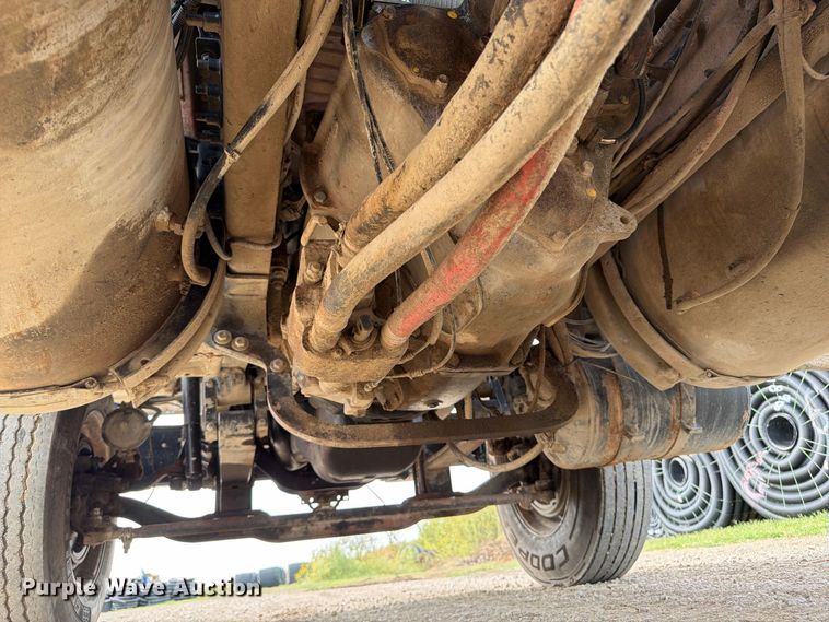 image for item FP3090 2006 Mack CHN613 dump truck