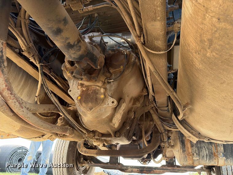 image for item FP3090 2006 Mack CHN613 dump truck