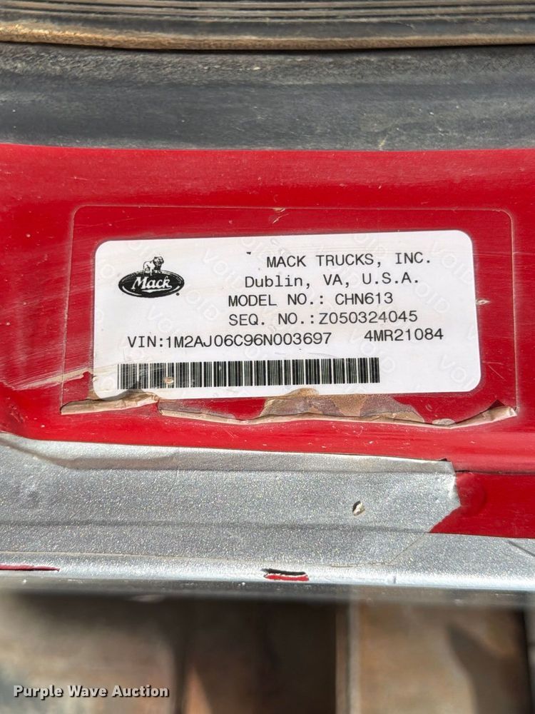 image for item FP3090 2006 Mack CHN613 dump truck