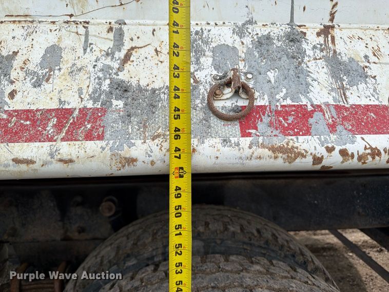 image for item FP3091 1999 Mack RD688S dump truck