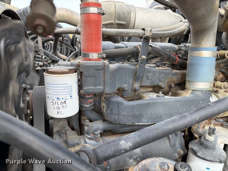 image for item FP3091 1999 Mack RD688S dump truck
