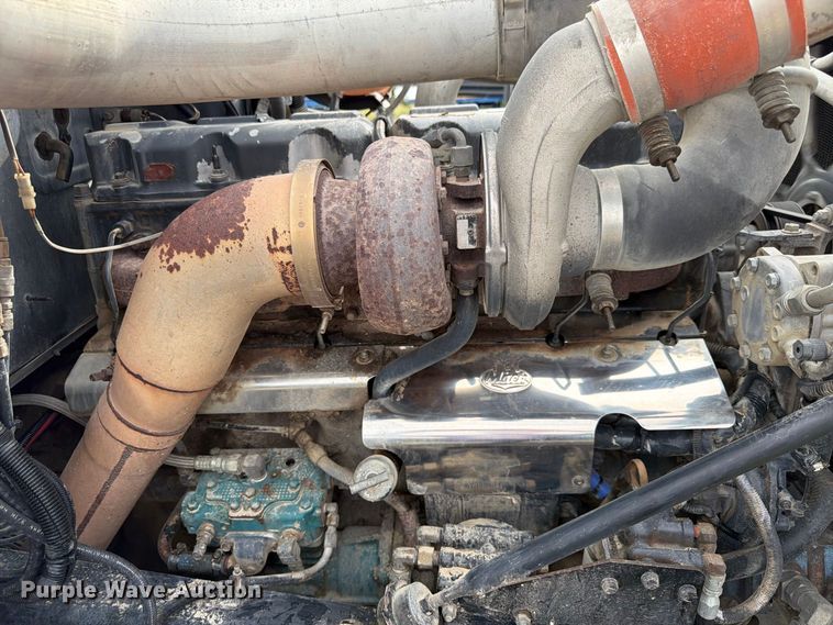 image for item FP3091 1999 Mack RD688S dump truck
