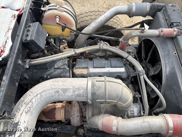 image for item FP3091 1999 Mack RD688S dump truck