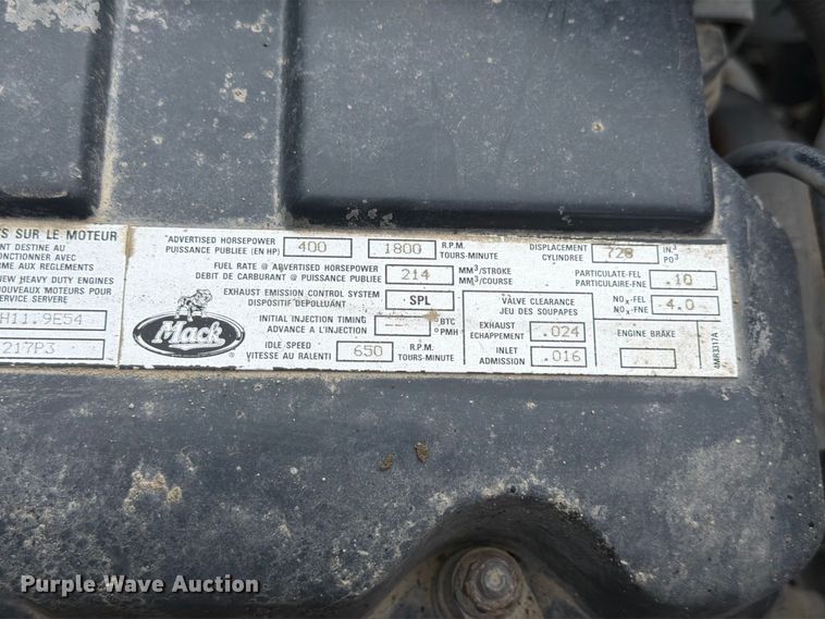 image for item FP3091 1999 Mack RD688S dump truck