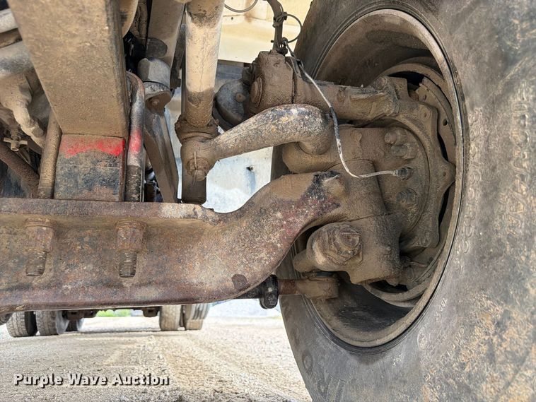 image for item FP3091 1999 Mack RD688S dump truck