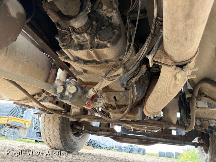 image for item FP3091 1999 Mack RD688S dump truck