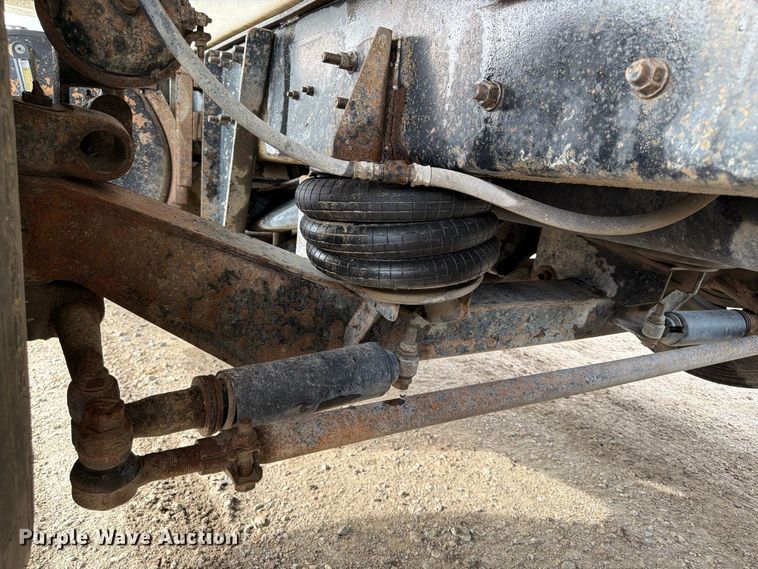 image for item FP3091 1999 Mack RD688S dump truck