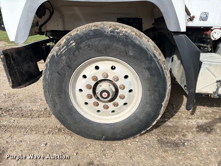 image for item FP3091 1999 Mack RD688S dump truck