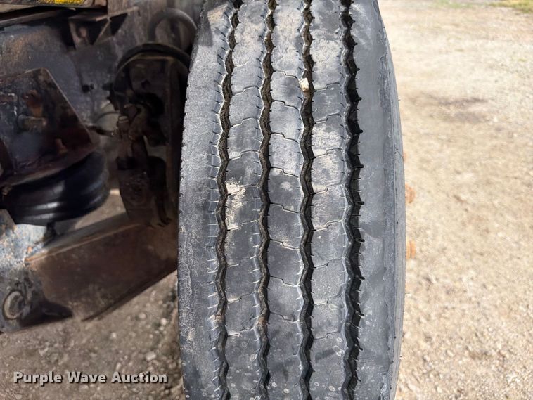 image for item FP3091 1999 Mack RD688S dump truck