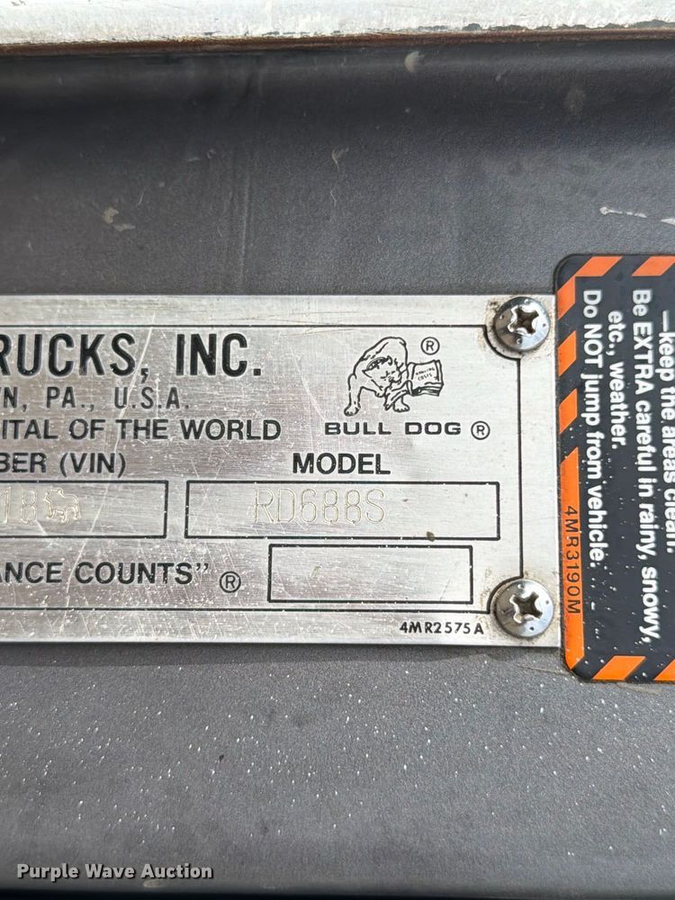 image for item FP3091 1999 Mack RD688S dump truck