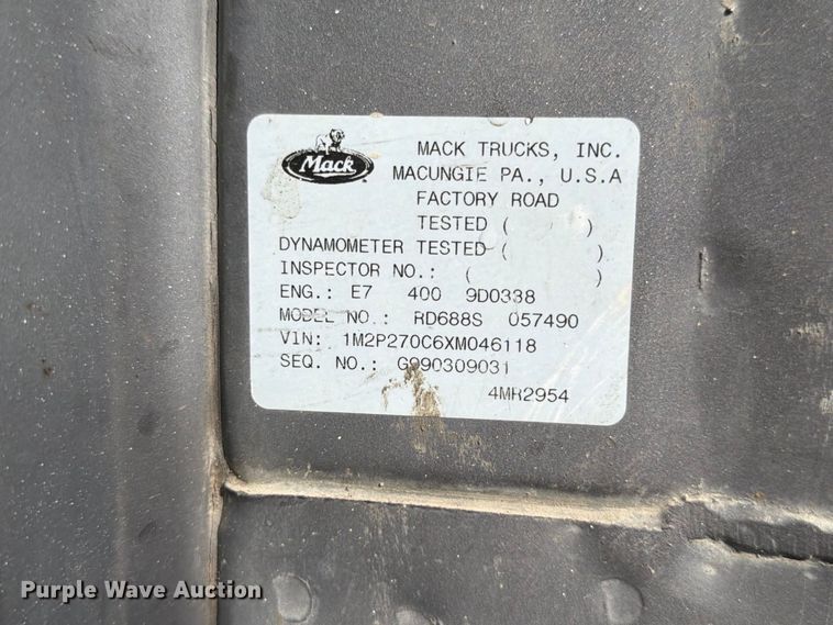 image for item FP3091 1999 Mack RD688S dump truck