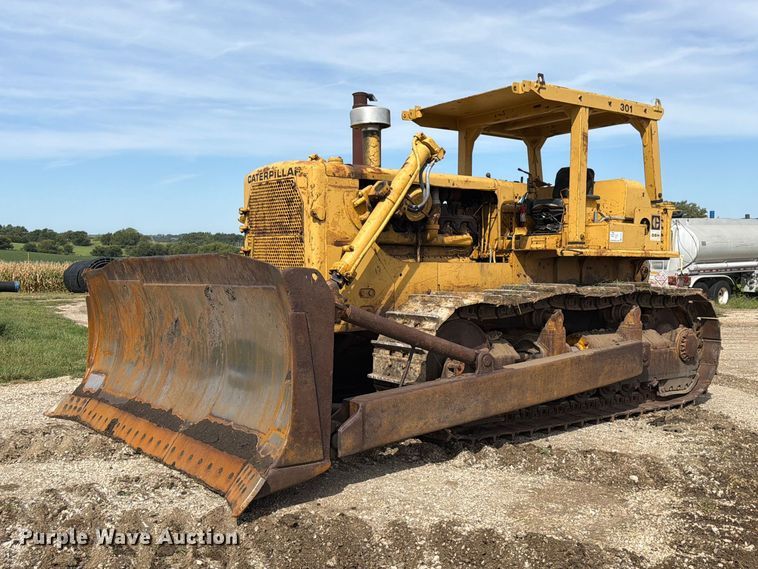 1973 Caterpillar D8H dozer