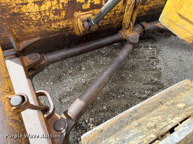 image for item FP3092 1973 Caterpillar D8H dozer