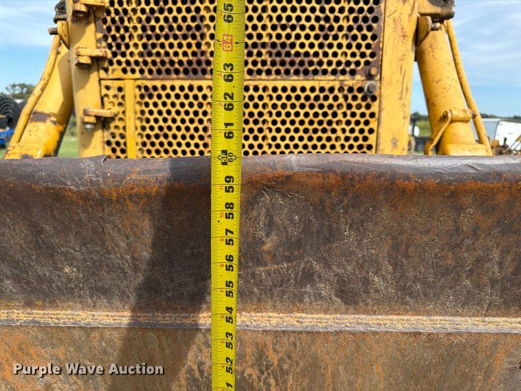 image for item FP3092 1973 Caterpillar D8H dozer