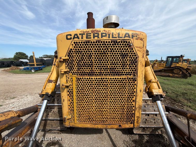 image for item FP3092 1973 Caterpillar D8H dozer