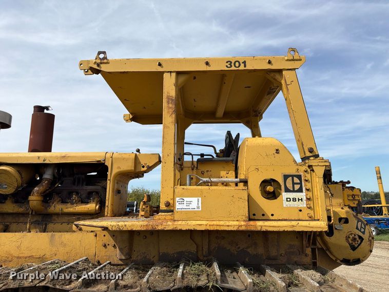 image for item FP3092 1973 Caterpillar D8H dozer