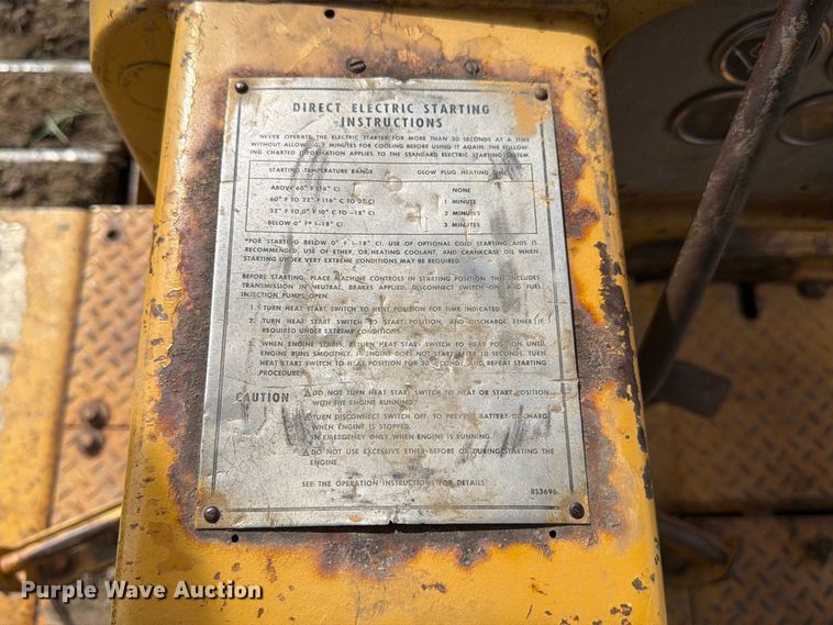 image for item FP3092 1973 Caterpillar D8H dozer