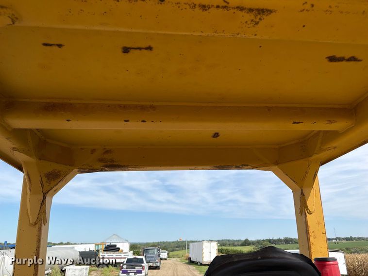 image for item FP3092 1973 Caterpillar D8H dozer