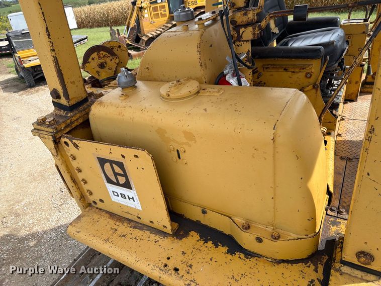 image for item FP3092 1973 Caterpillar D8H dozer