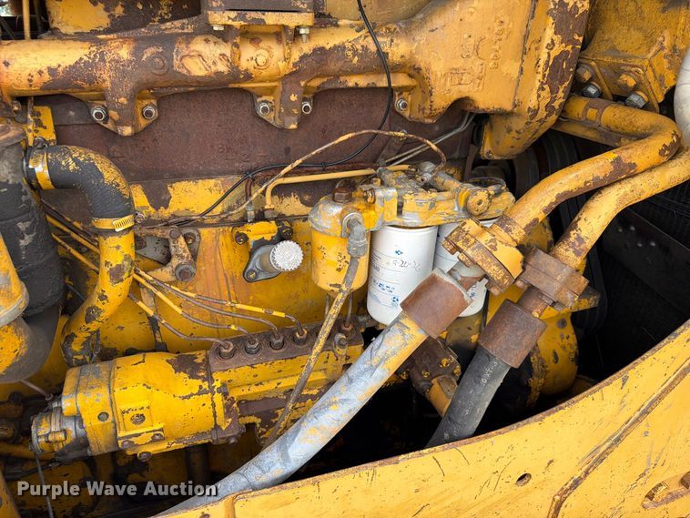 image for item FP3092 1973 Caterpillar D8H dozer