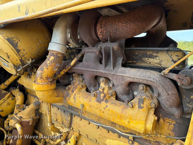 image for item FP3092 1973 Caterpillar D8H dozer