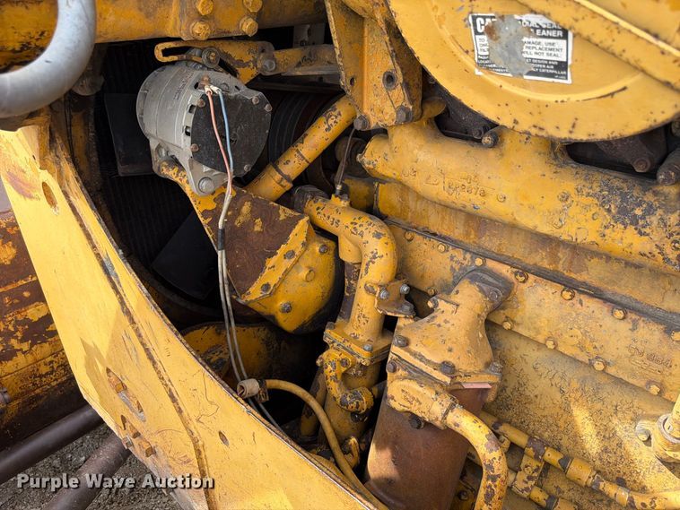 image for item FP3092 1973 Caterpillar D8H dozer