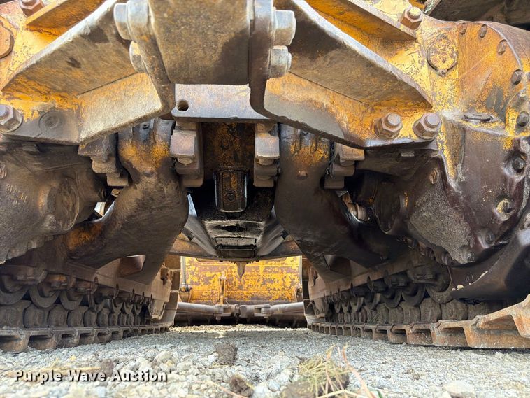 image for item FP3092 1973 Caterpillar D8H dozer