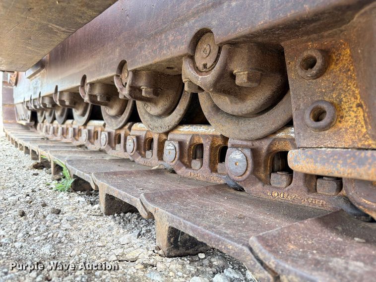 image for item FP3092 1973 Caterpillar D8H dozer