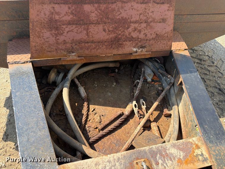 image for item FP4051 1993 Belshe equipment trailer