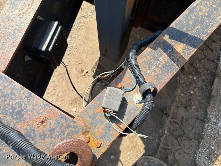 image for item FP4051 1993 Belshe equipment trailer