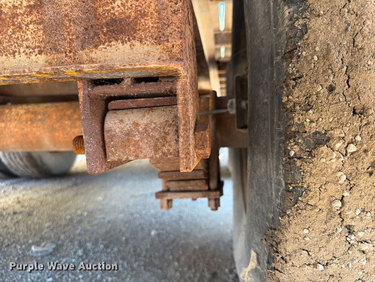 image for item FP4051 1993 Belshe equipment trailer