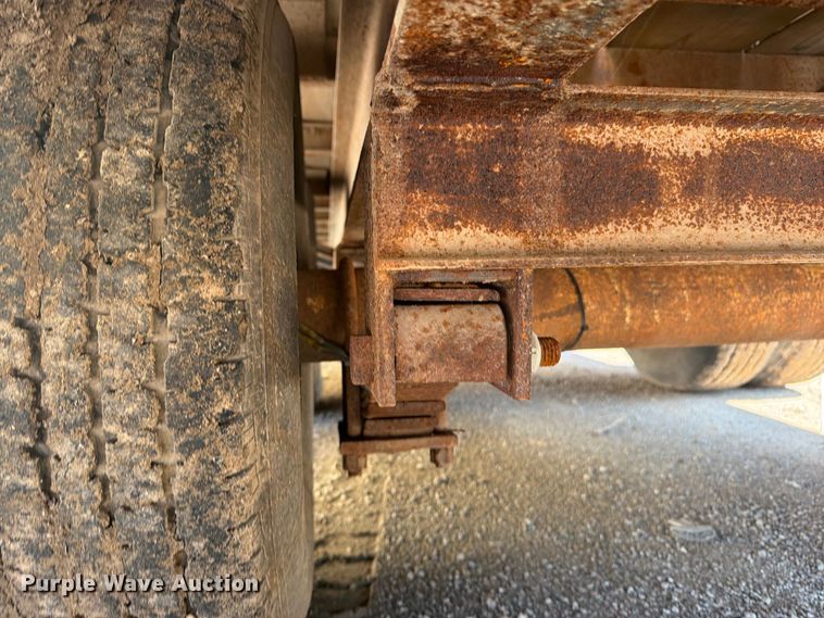 image for item FP4051 1993 Belshe equipment trailer