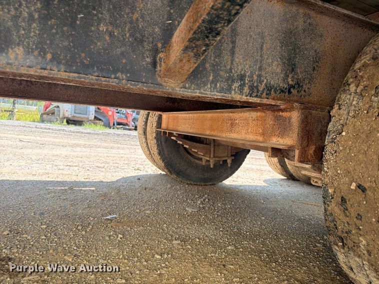 image for item FP4051 1993 Belshe equipment trailer