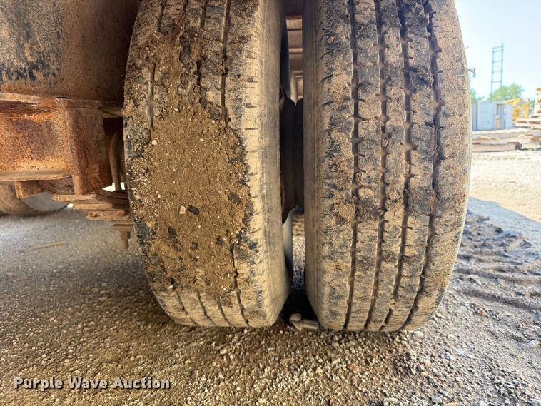 image for item FP4051 1993 Belshe equipment trailer