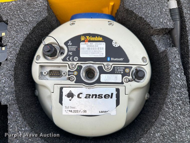 image for item FT3008 Trimble R4 surveying equipment