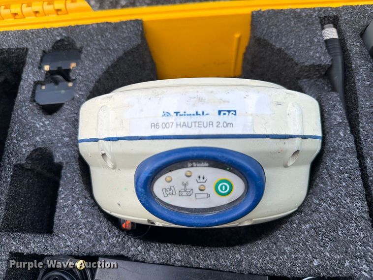 image for item FT3008 Trimble R4 surveying equipment