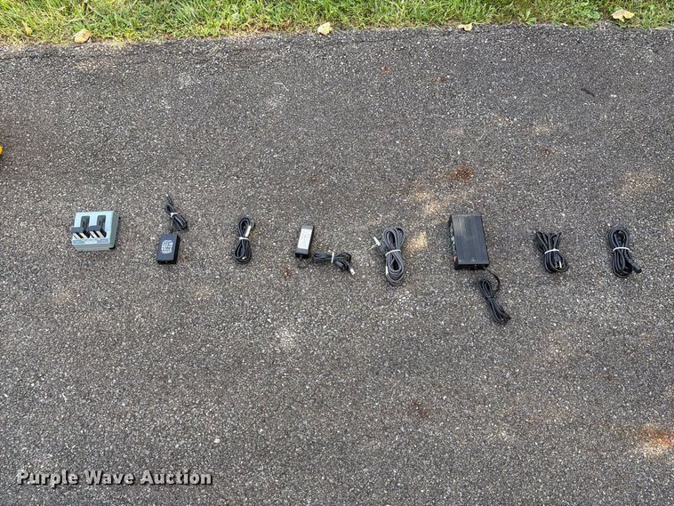 image for item FT3008 Trimble R4 surveying equipment