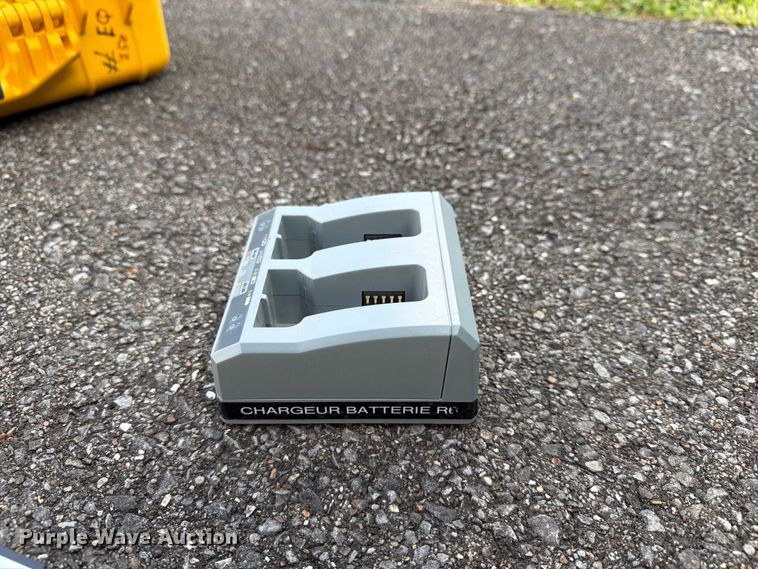 image for item FT3008 Trimble R4 surveying equipment