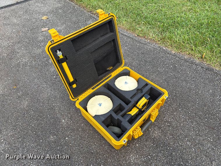 image for item FT3009 Trimble 5800 surveying equipment