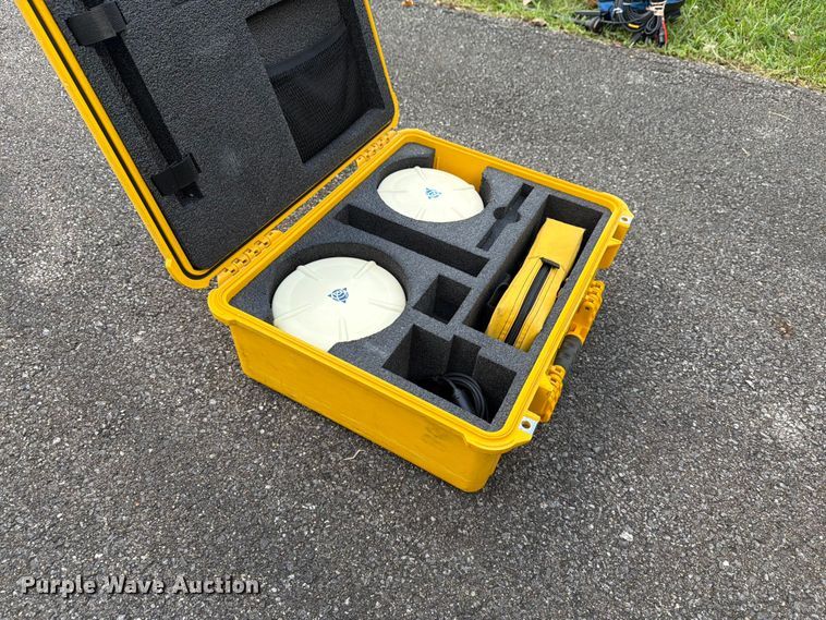 image for item FT3010 Trimble 5800 surveying equipment
