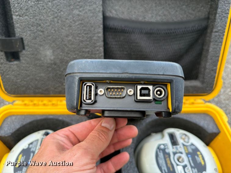 image for item FT3010 Trimble 5800 surveying equipment