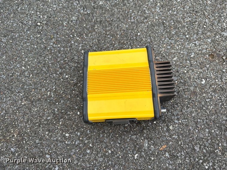 image for item FT3011 Trimble PDL4535 surveying equipment