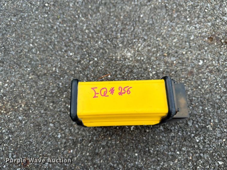 image for item FT3011 Trimble PDL4535 surveying equipment