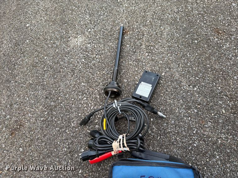 image for item FT3011 Trimble PDL4535 surveying equipment